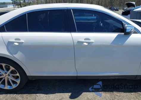 2018 Ford Taurus Limited z USA, uszkodzony, nr VIN 1FAHP2F85JG118664